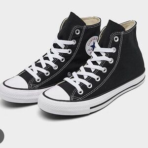 Converse black chuck taylors